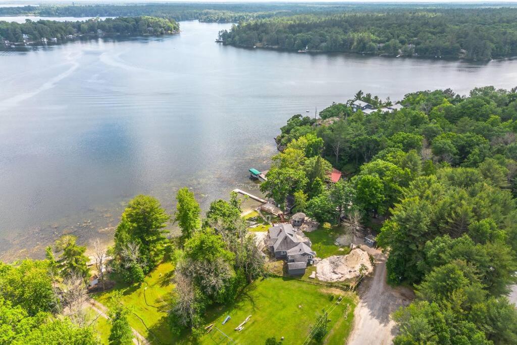 Lake Muskoka Cottage One Thousand And One Night Gravenhurst Exterior photo